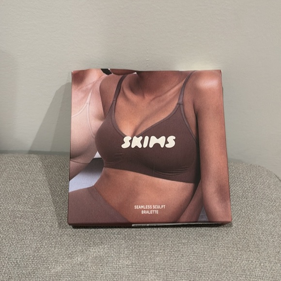 Skims seamless sculpt bralette in color MICA size medium NIB - Picture 5 of 10